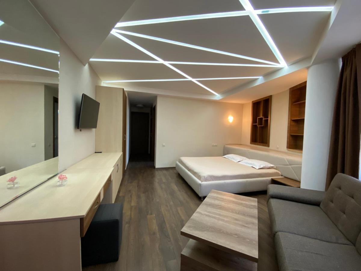 City Center Apart Hotel Tbilissi Extérieur photo